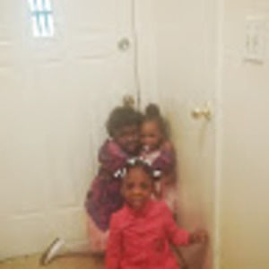 Meet your Posher, Brenda